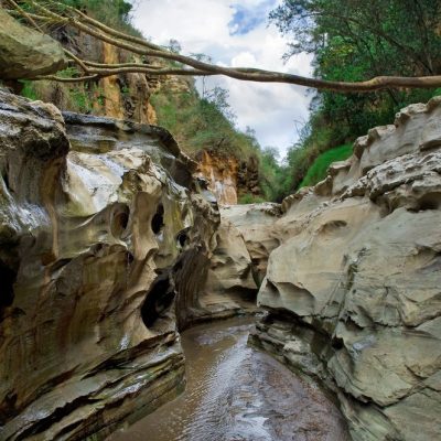 hells-gate-canyon-naivasha-safari